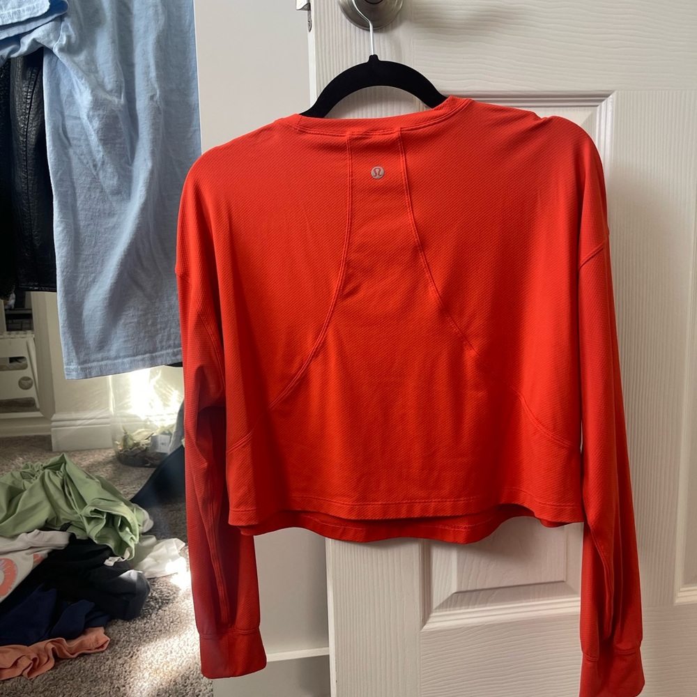 Lululemon abrasion-resistant tee